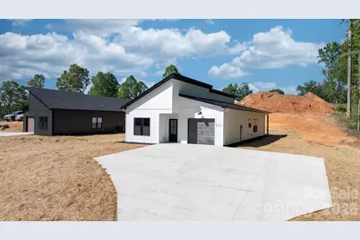 921 Overlook Drive SW #5, Lenoir, NC 28645 - Photo 30