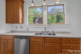 1534 Kensington Rd, Hendersonville, NC 28791 - Photo 18