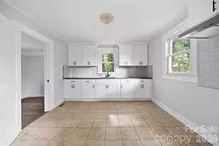 912 S Center St, Hickory, NC 28602 - Photo 8