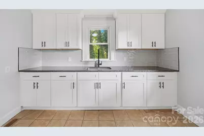 912 S Center Street, Hickory, NC 28602 - Photo 10
