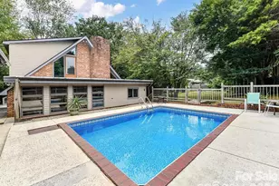 21021 Entrada Dr, Cornelius, NC 28031 - Photo 4