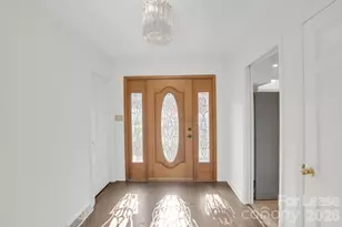 408 Wilby Dr, Charlotte, NC 28270 - Photo 2