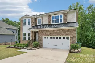 717 Laurel Oaks Ct, Fort Mill, SC 29715 - Photo 2