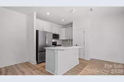 2160 Fieldcrest Avenue, Gastonia, NC 28054 - Photo 6