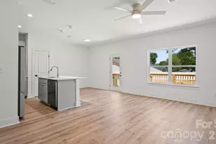 2160 Fieldcrest Ave, Gastonia, NC 28054 - Photo 10