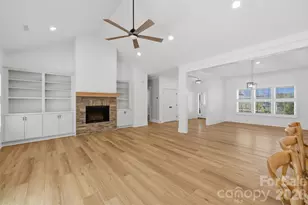 2109 6th St NW, Hickory, NC 28601 - Photo 12