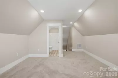 2109 6th Street NW, Hickory, NC 28601 - Photo 38