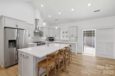 2109 6th Street NW, Hickory, NC 28601 - Photo 22
