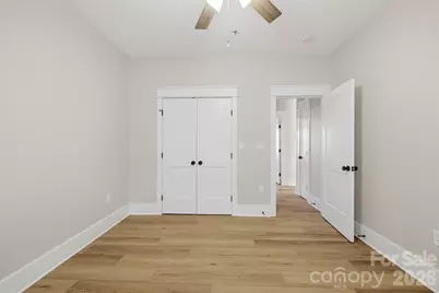 2109 6th Street NW, Hickory, NC 28601 - Photo 34