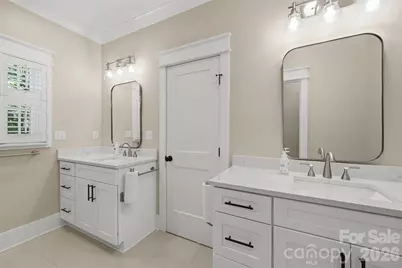 2109 6th Street NW, Hickory, NC 28601 - Photo 28