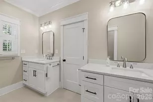 2109 6th St NW, Hickory, NC 28601 - Photo 28