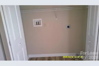 496 23rd Avenue Drive NE, Hickory, NC 28601 - Photo 6