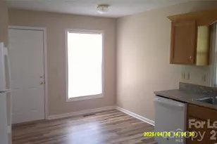 496 23rd Ave Dr NE, Hickory, NC 28601 - Photo 4