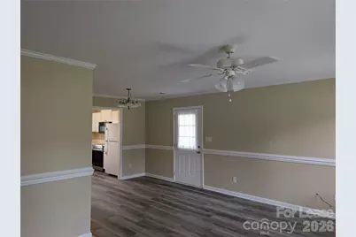 421 West Avenue W, Troutman, NC 28166 - Photo 2