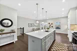 1641 Bark Branch Ln, Charlotte, NC 28205 - Photo 16