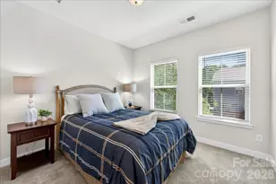 1641 Bark Branch Ln, Charlotte, NC 28205 - Photo 28