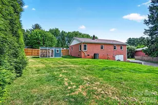 204 Oak Grove Rd, East Flat Rock, NC 28726 - Photo 28