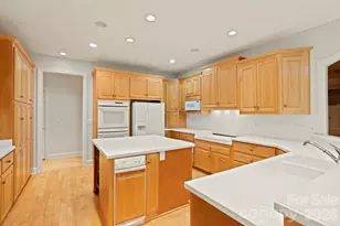 132 Berry Creek Dr, Flat Rock, NC 28731 - Photo 12
