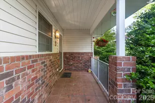 108 BridgetteÂ loop Rd, Hendersonville, NC 28791 - Photo 2