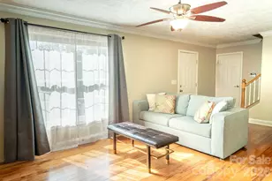 206 Courtland Pl, Asheville, NC 28801 - Photo 8