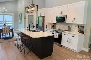 1 Little Oak Rd, Leicester, NC 28748 - Photo 8