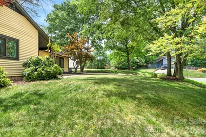 8700 Lorraine Drive, Charlotte, NC 28270 - Photo 36