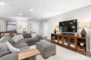 8700 Lorraine Dr, Charlotte, NC 28270 - Photo 6