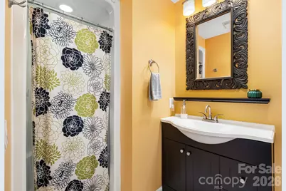 8700 Lorraine Drive, Charlotte, NC 28270 - Photo 32