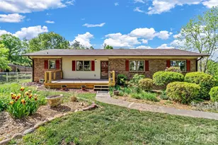 38 Chadwick Wade Dr, Asheville, NC 28804 - Photo 1