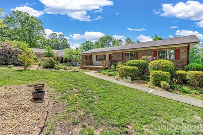 38 Chadwick Wade Drive, Asheville, NC 28804 - Photo 2