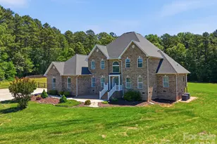 1434 Steeplechase Dr, Mount Pleasant, NC 28124 - Photo 4