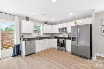 600 W 8th Street, Kannapolis, NC 28081 - Photo 8