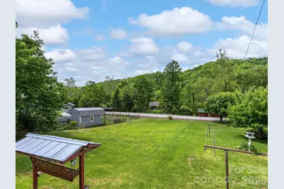 379 N Fork Road, Barnardsville, NC 28709 - Photo 14