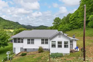 379 N Fork Rd, Barnardsville, NC 28709 - Photo 12