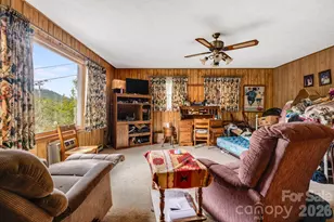 48 Ellen Ave, Canton, NC 28716 - Photo 8