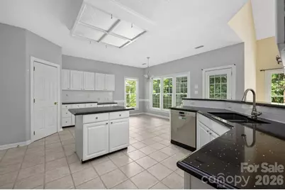 5217 Fairvista Drive, Charlotte, NC 28269 - Photo 16