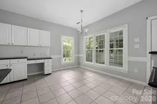5217 Fairvista Dr, Charlotte, NC 28269 - Photo 10