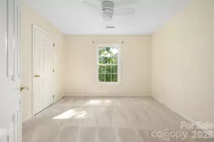 5217 Fairvista Dr, Charlotte, NC 28269 - Photo 30