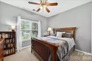 16046 Stuarts Draft Ct, Charlotte, NC 28278 - Photo 22
