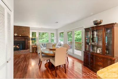 132 E Whisperwood Circle, Hendersonville, NC 28791 - Photo 12