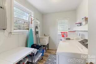 132 E Whisperwood Cir, Hendersonville, NC 28791 - Photo 22