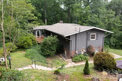 132 E Whisperwood Circle, Hendersonville, NC 28791 - Photo 2