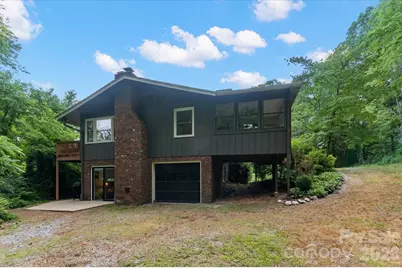 132 E Whisperwood Circle, Hendersonville, NC 28791 - Photo 6