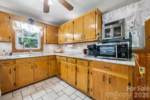 2582 Startown Rd, Newton, NC 28658 - Photo 12