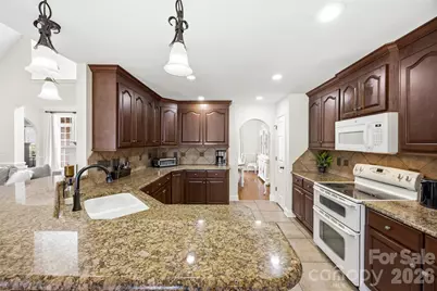 220 Landry Drive, Kings Mountain, NC 28086 - Photo 8