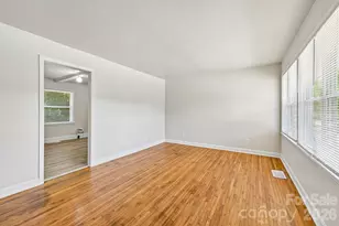 3935 Crestridge Dr, Charlotte, NC 28217 - Photo 8