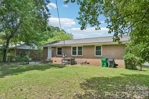3935 Crestridge Dr, Charlotte, NC 28217 - Photo 30