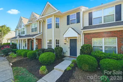 687 Rock Lake Glen, Fort Mill, SC 29715 - Photo 4