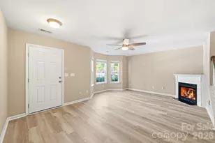 687 Rock Lake Glen, Fort Mill, SC 29715 - Photo 8