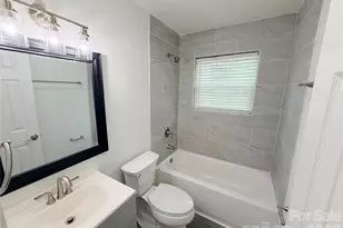 9209 Edgevale Dr, Charlotte, NC 28216 - Photo 20